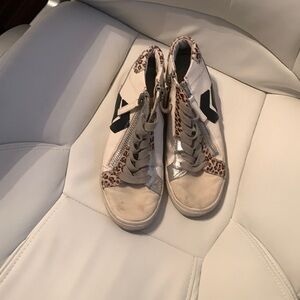 Dolce Vita well worn tennis shoes size 7